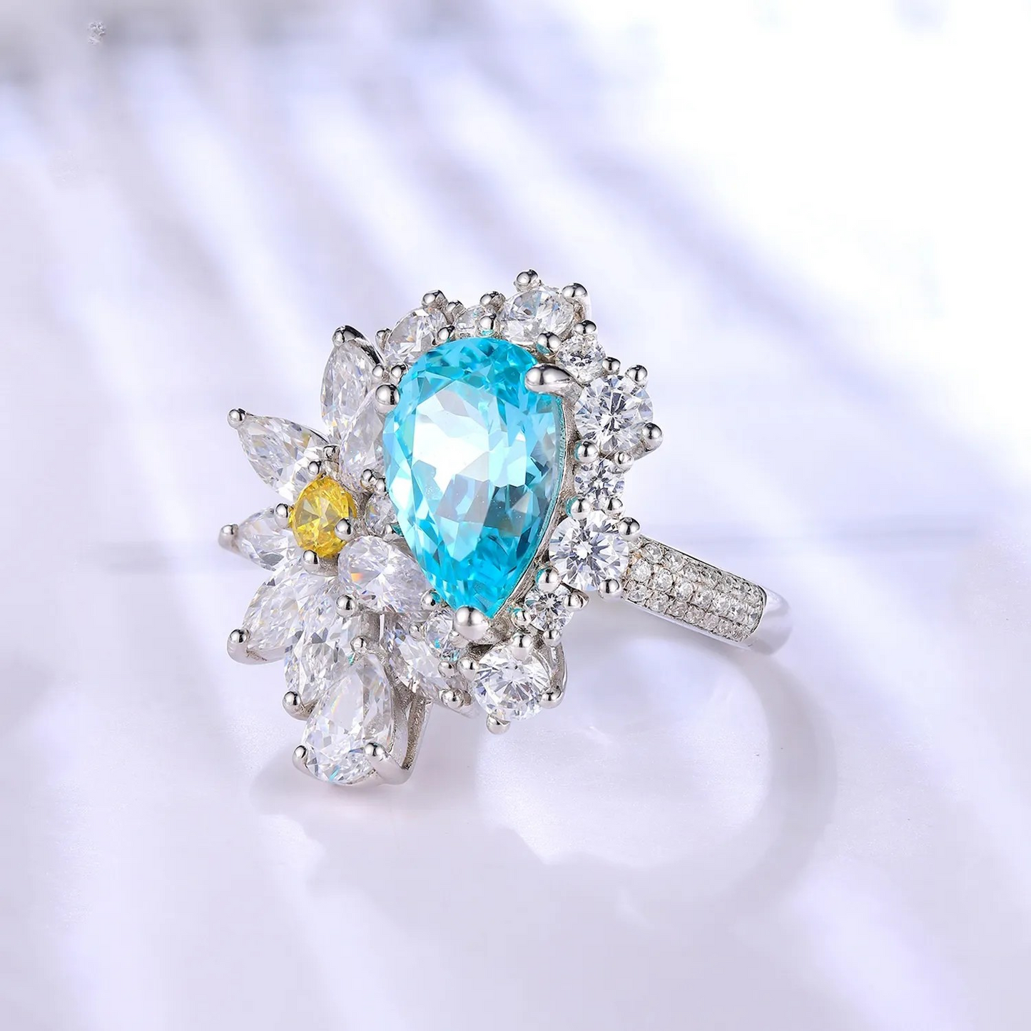 LuxeJewels™ – Cultivate Paraiba Diamond Ring